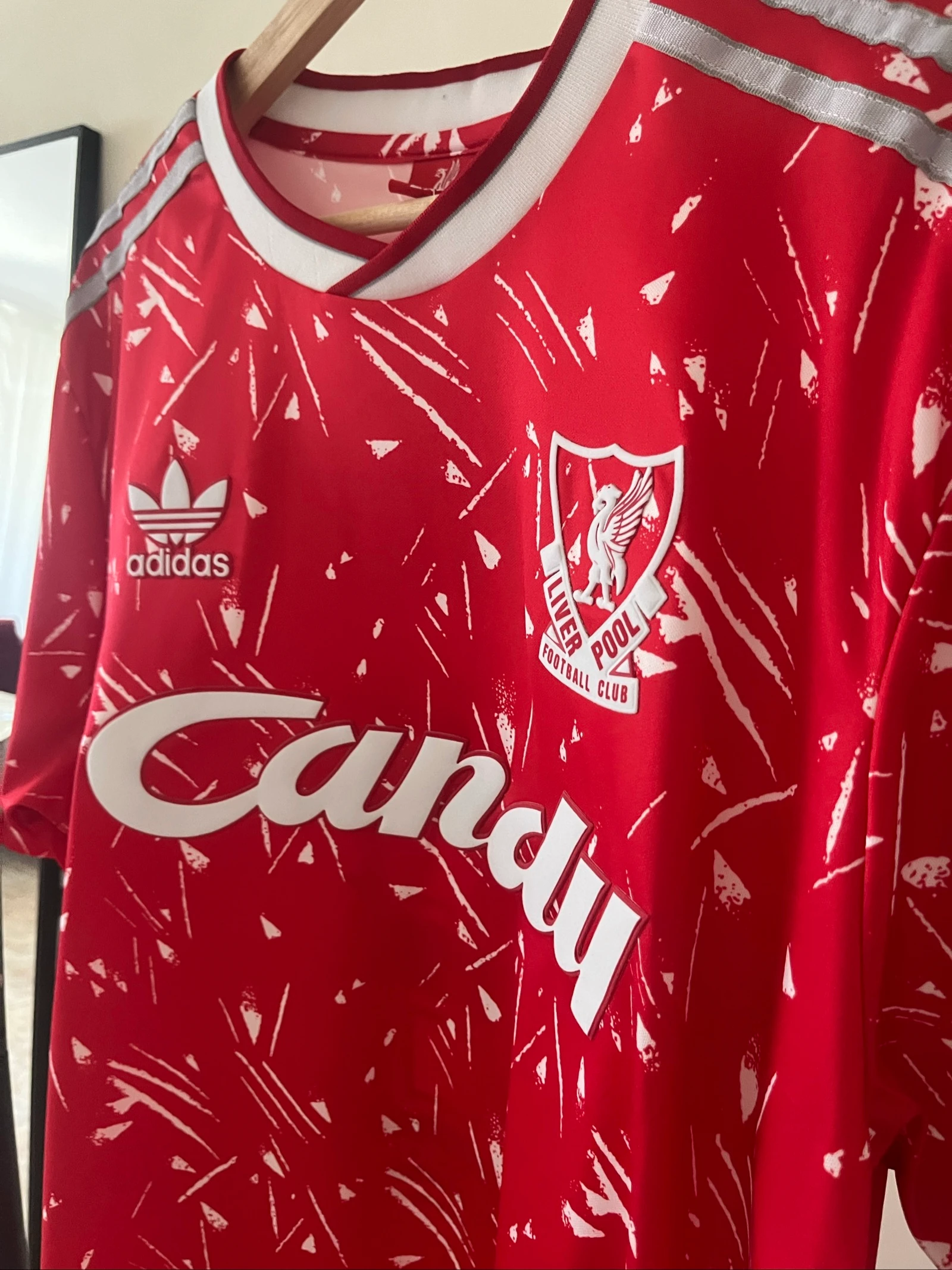 Liverpool Retro T-Shirt – photo 3